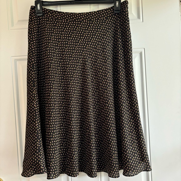 ❤️2/$15 or 3/$21❤️ Jones New York Silk Small Floral Flare Skirt, Size 14 Petite - Picture 4 of 9